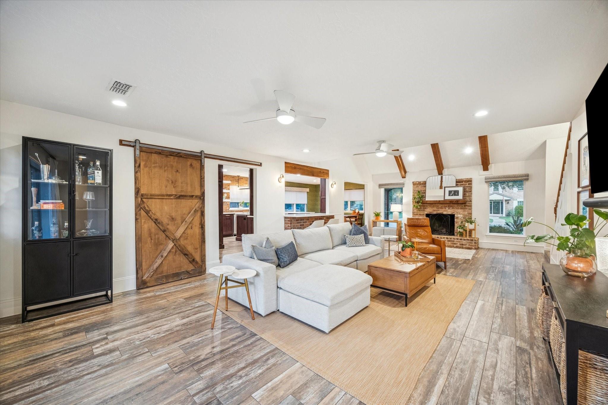 1914 Willowlake Drive