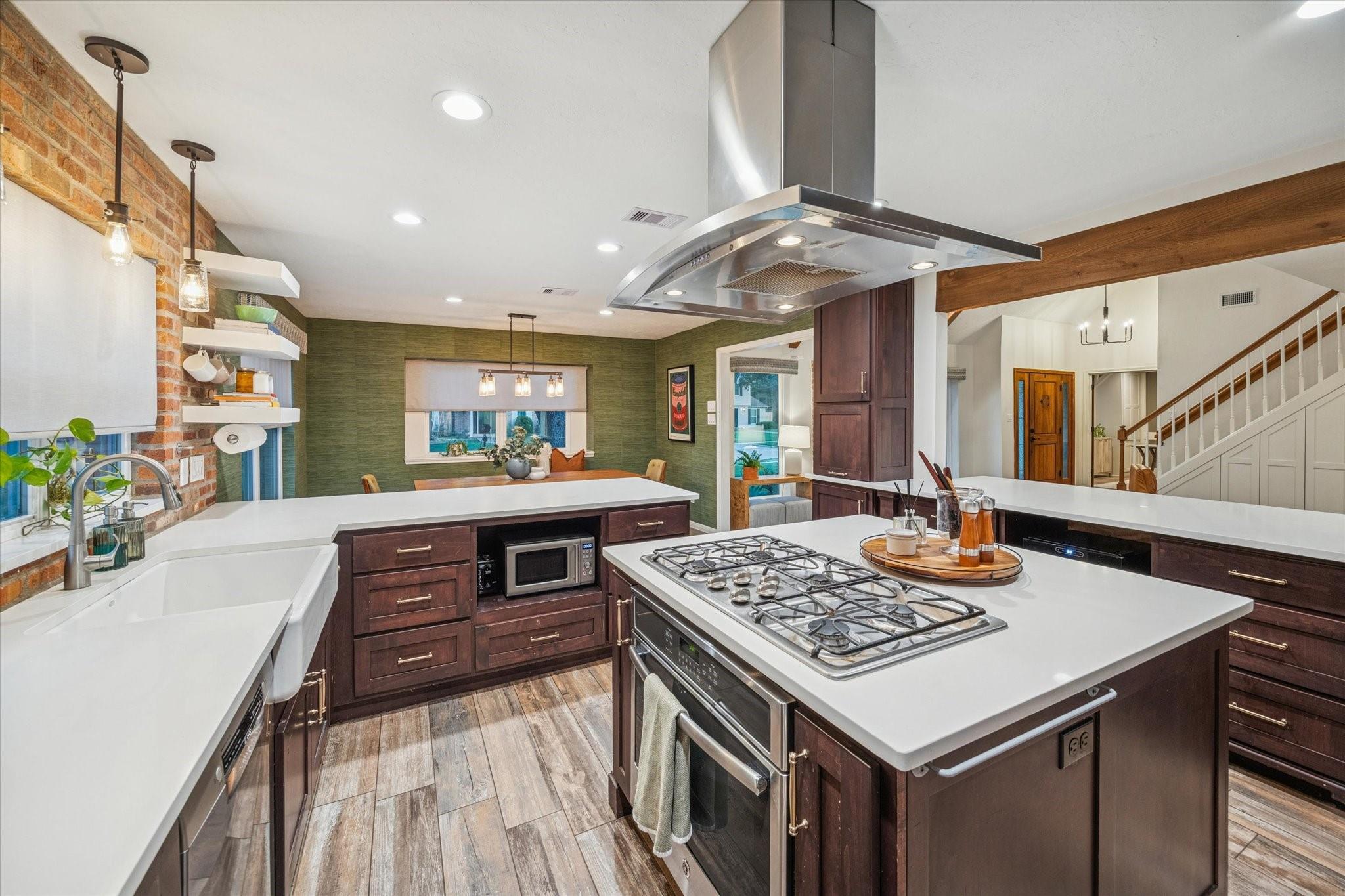 1914 Willowlake Drive