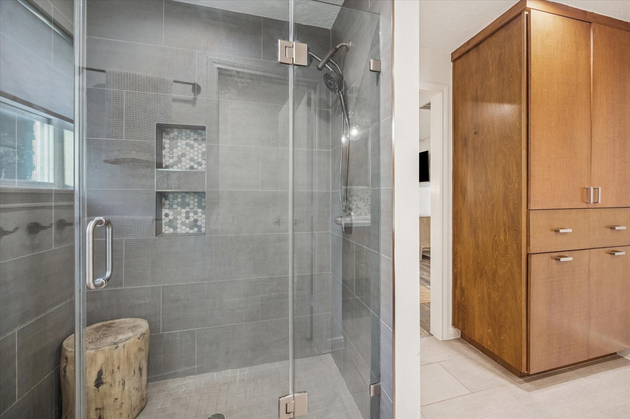 1914 Willowlake Drive