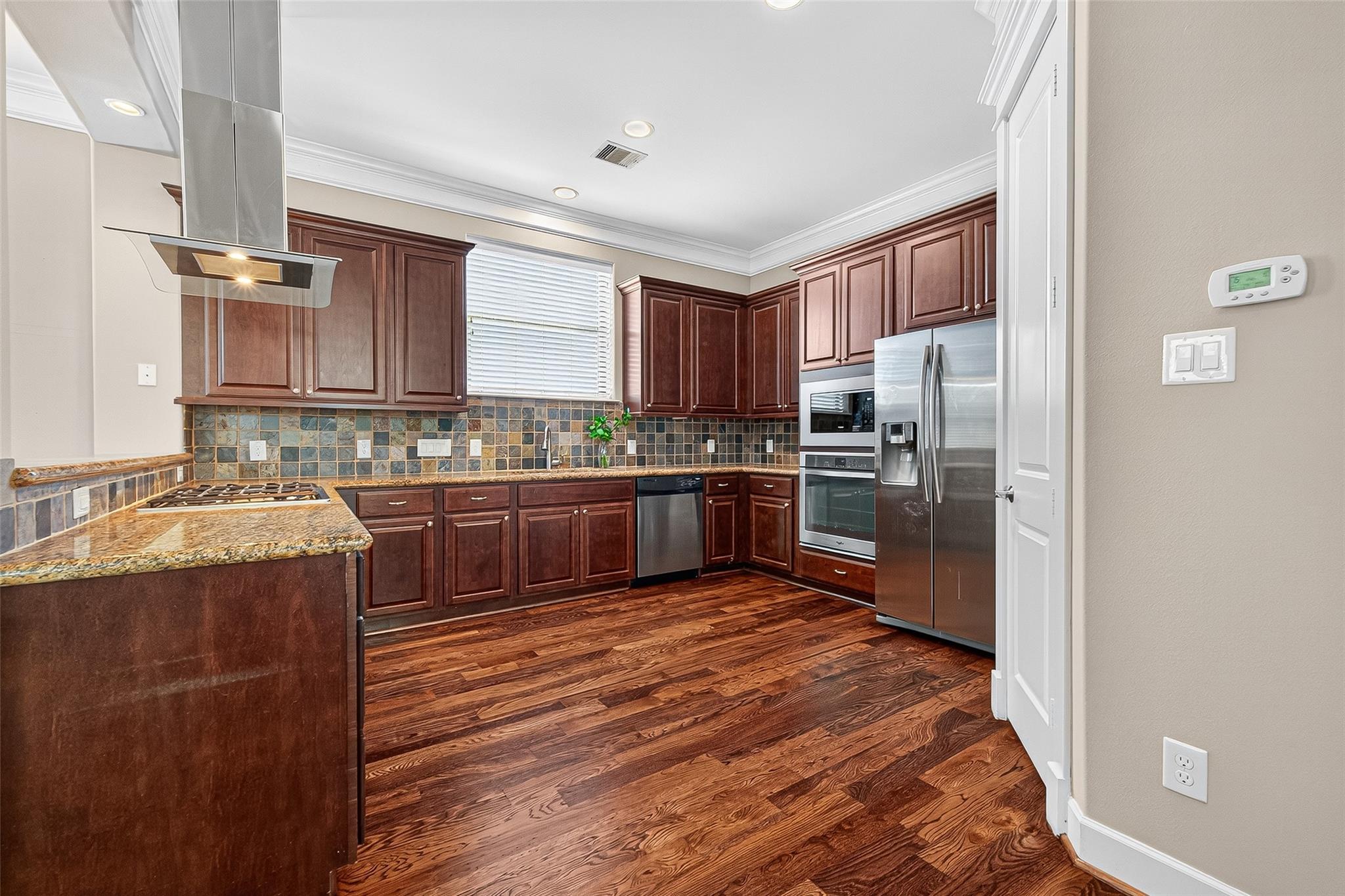 828 W 19th Street # B