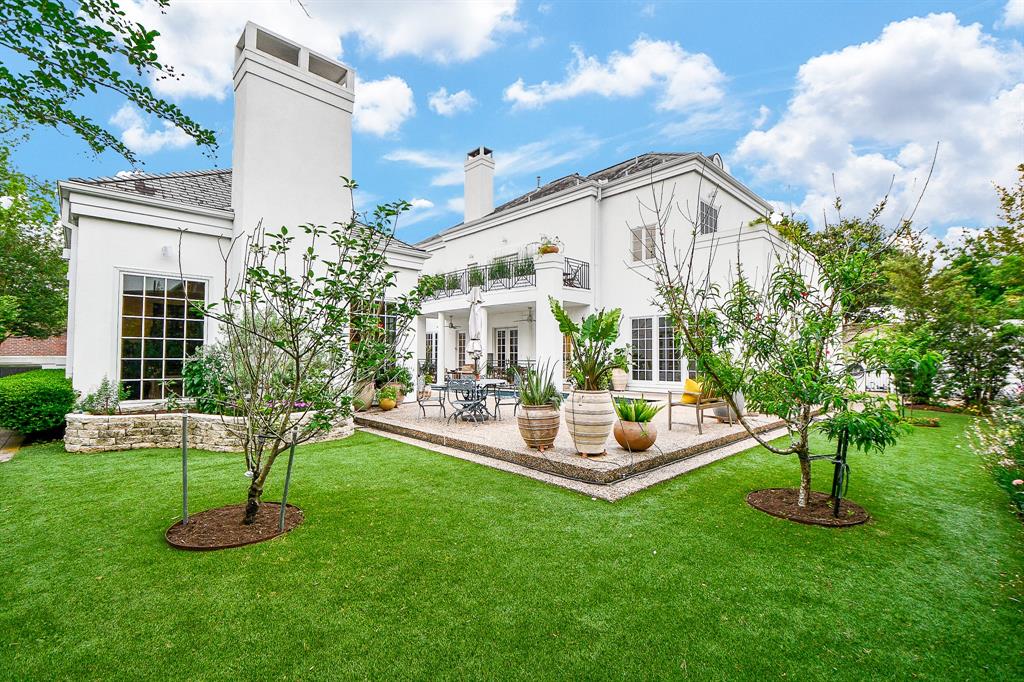 28 Sunset Boulevard