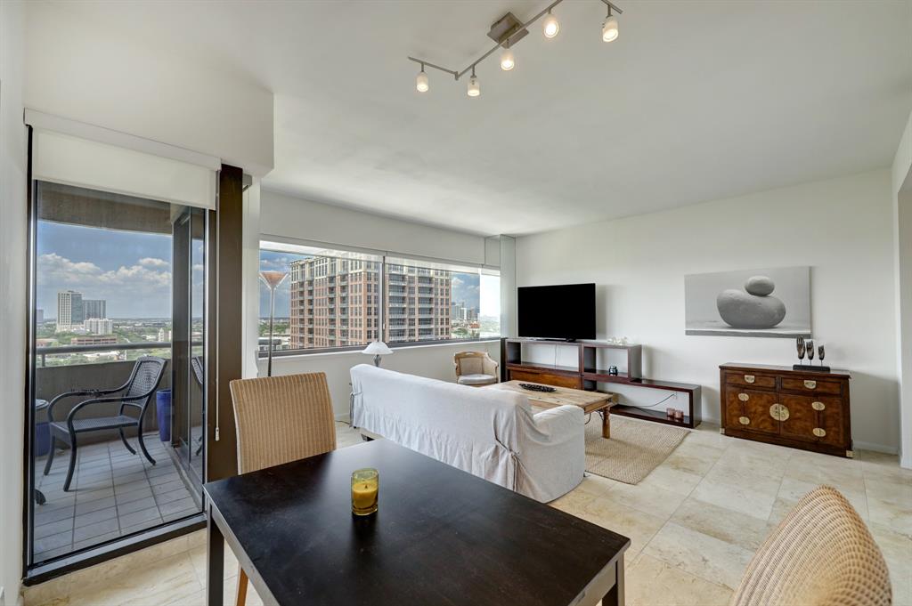 5000 Montrose Boulevard # 17A