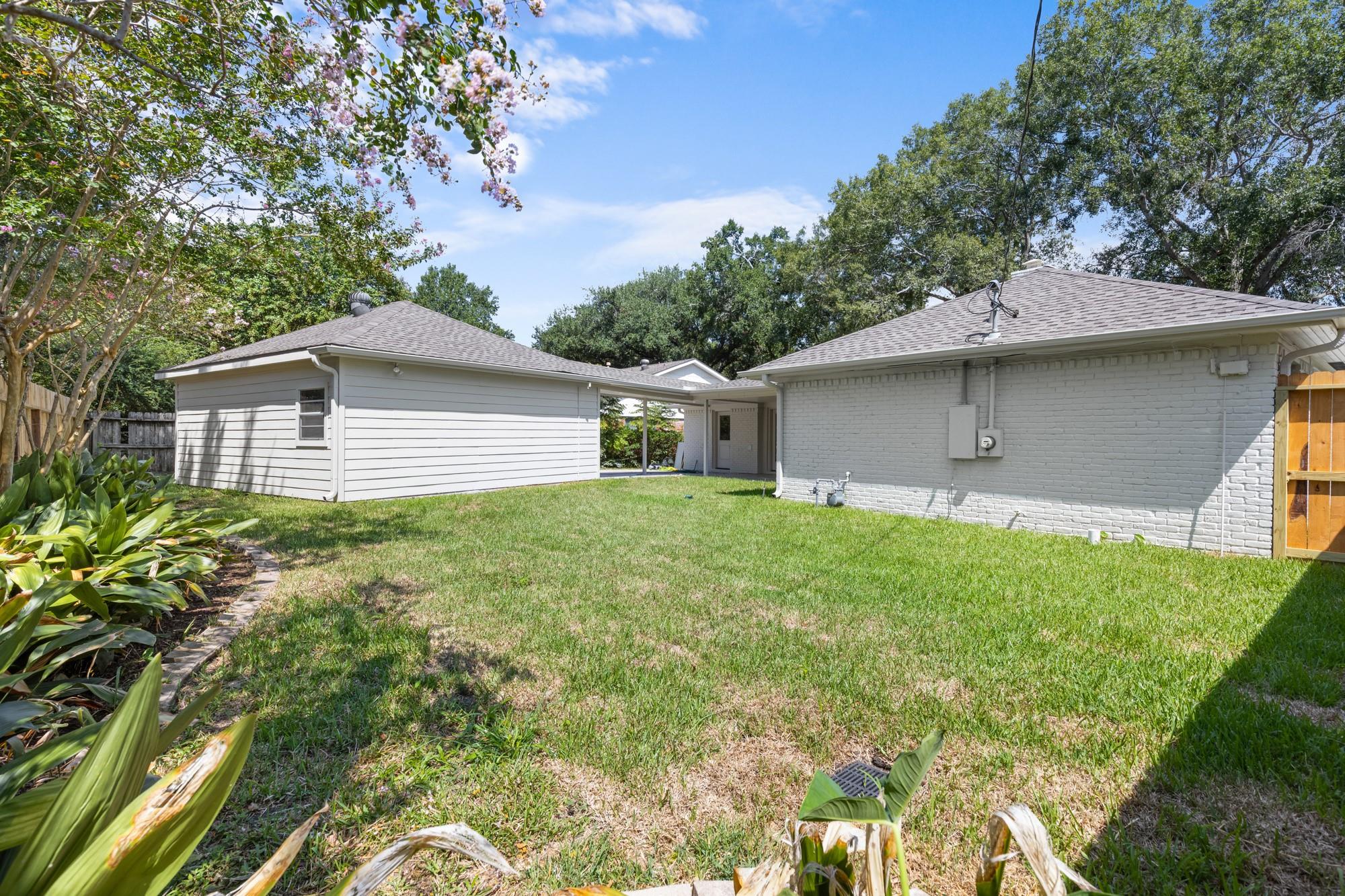 6219 Bayou Bridge Drive