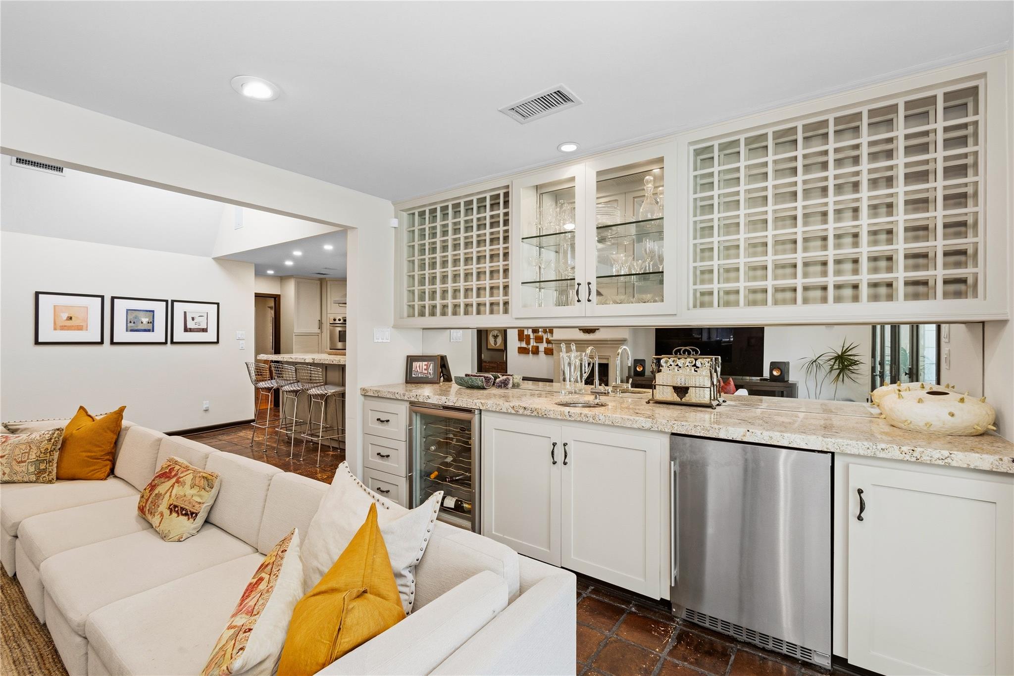 4614 Shetland Lane