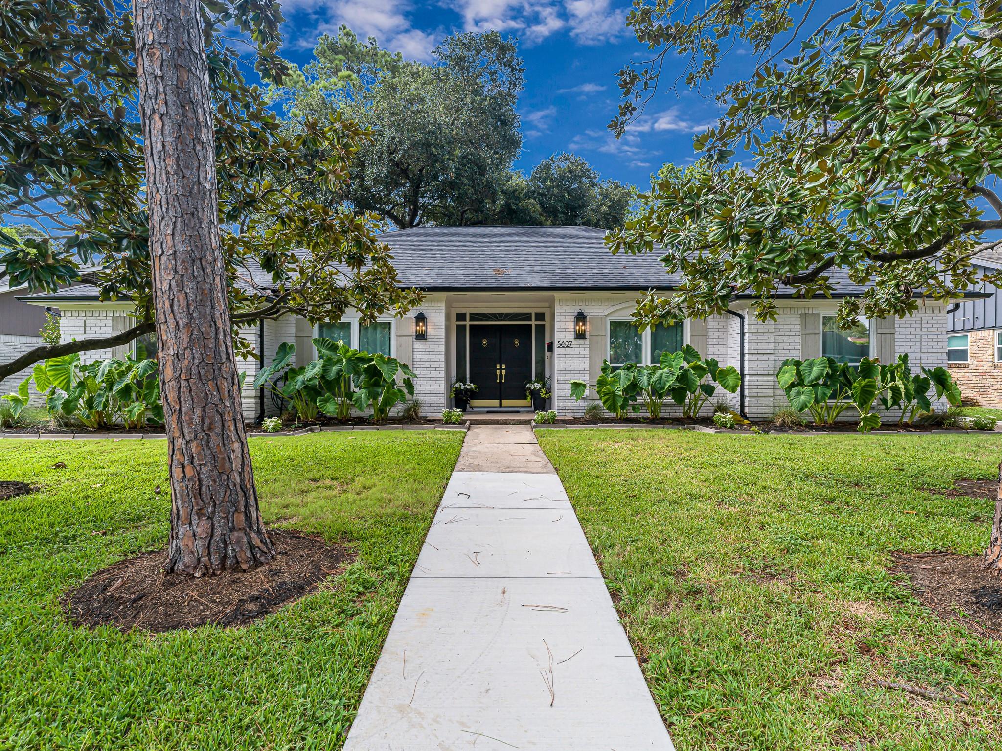 5827 Dumfries Drive