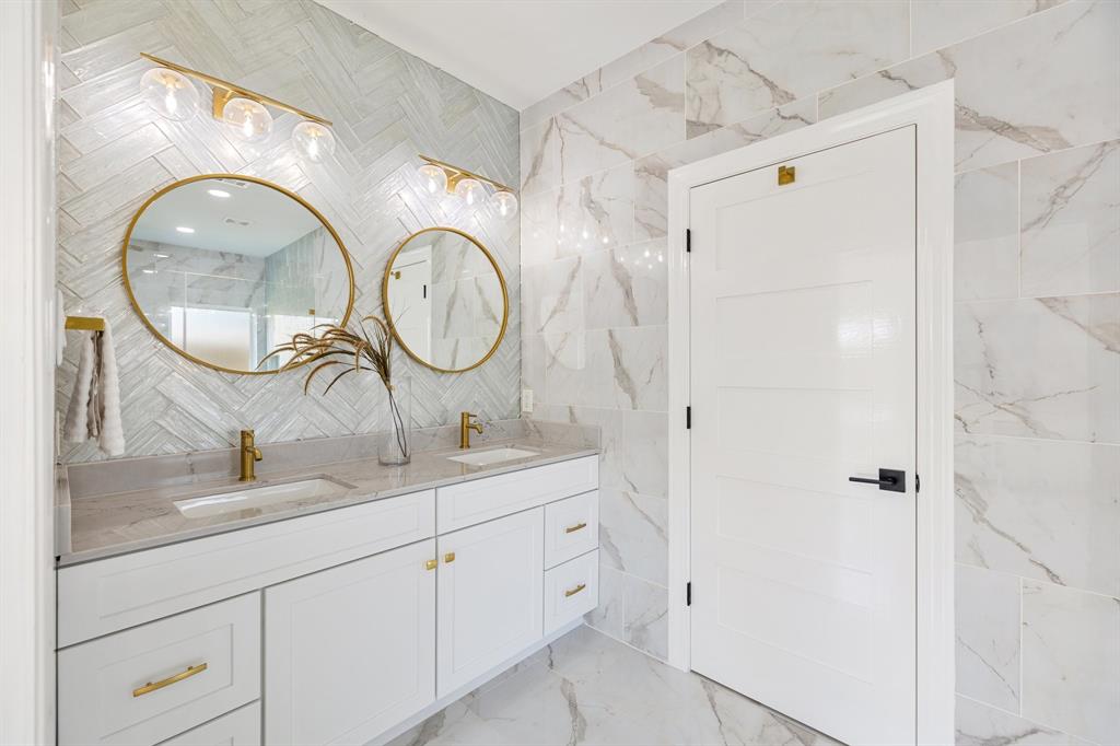 1726 Locksford Street