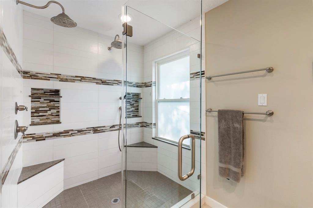 982 West 42nd Street
