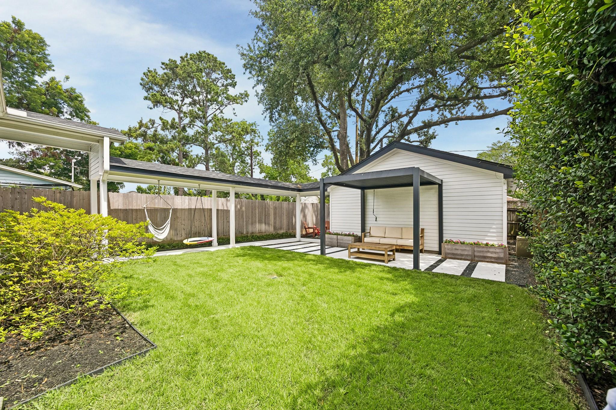 235 W 22nd Street