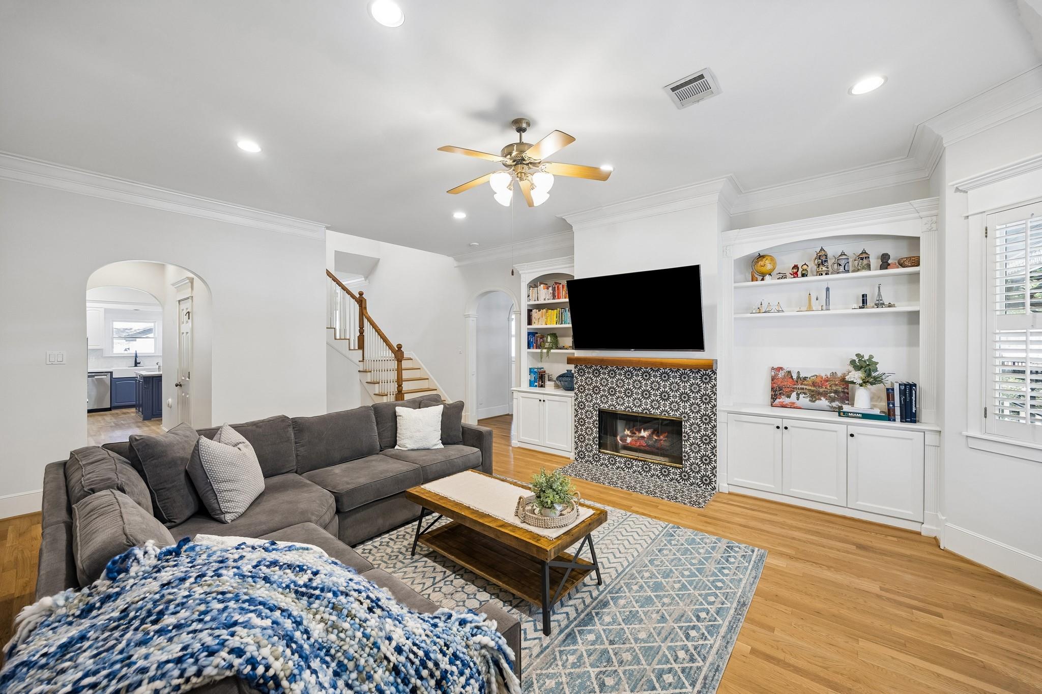 235 W 22nd Street