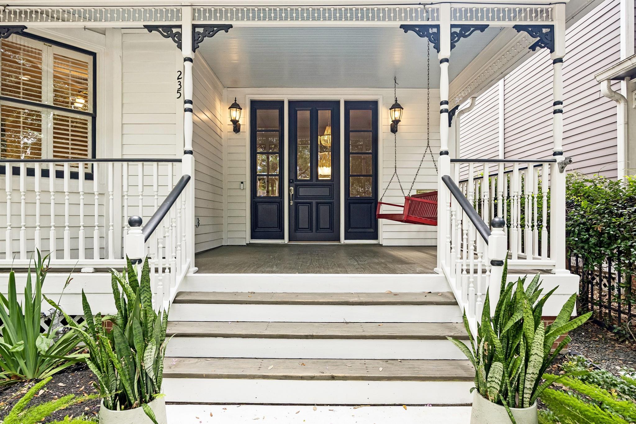 235 W 22nd Street