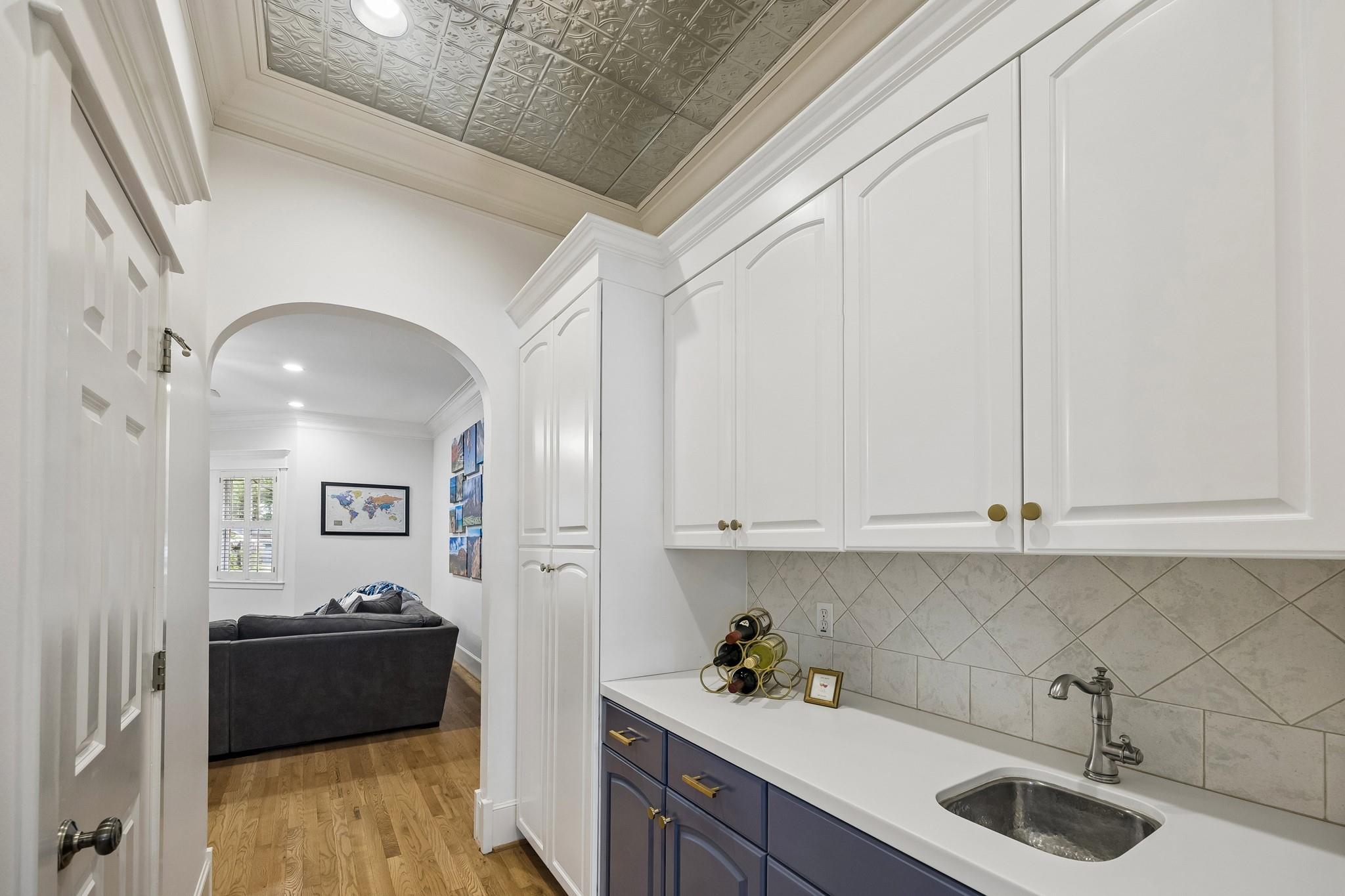 235 W 22nd Street