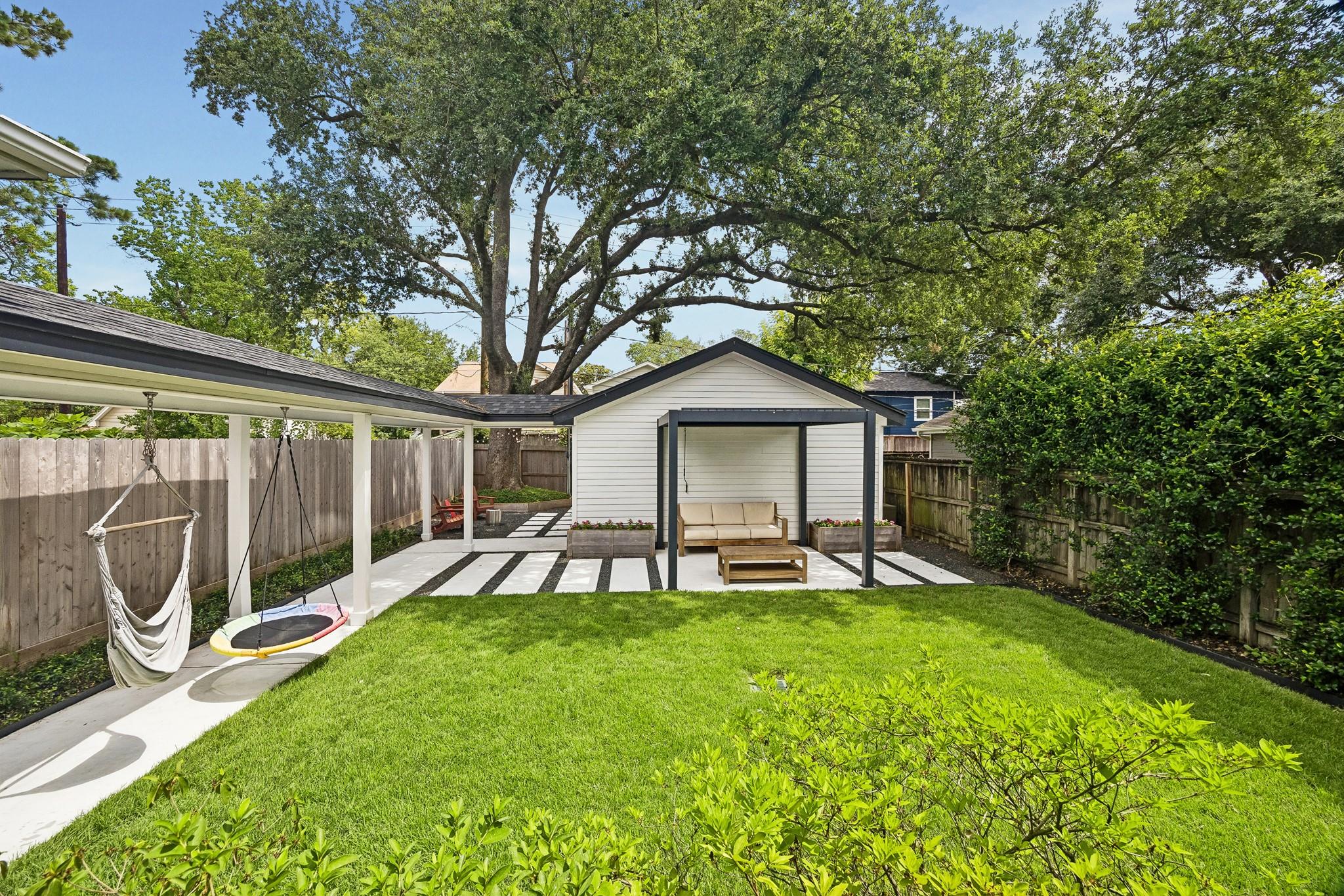235 W 22nd Street