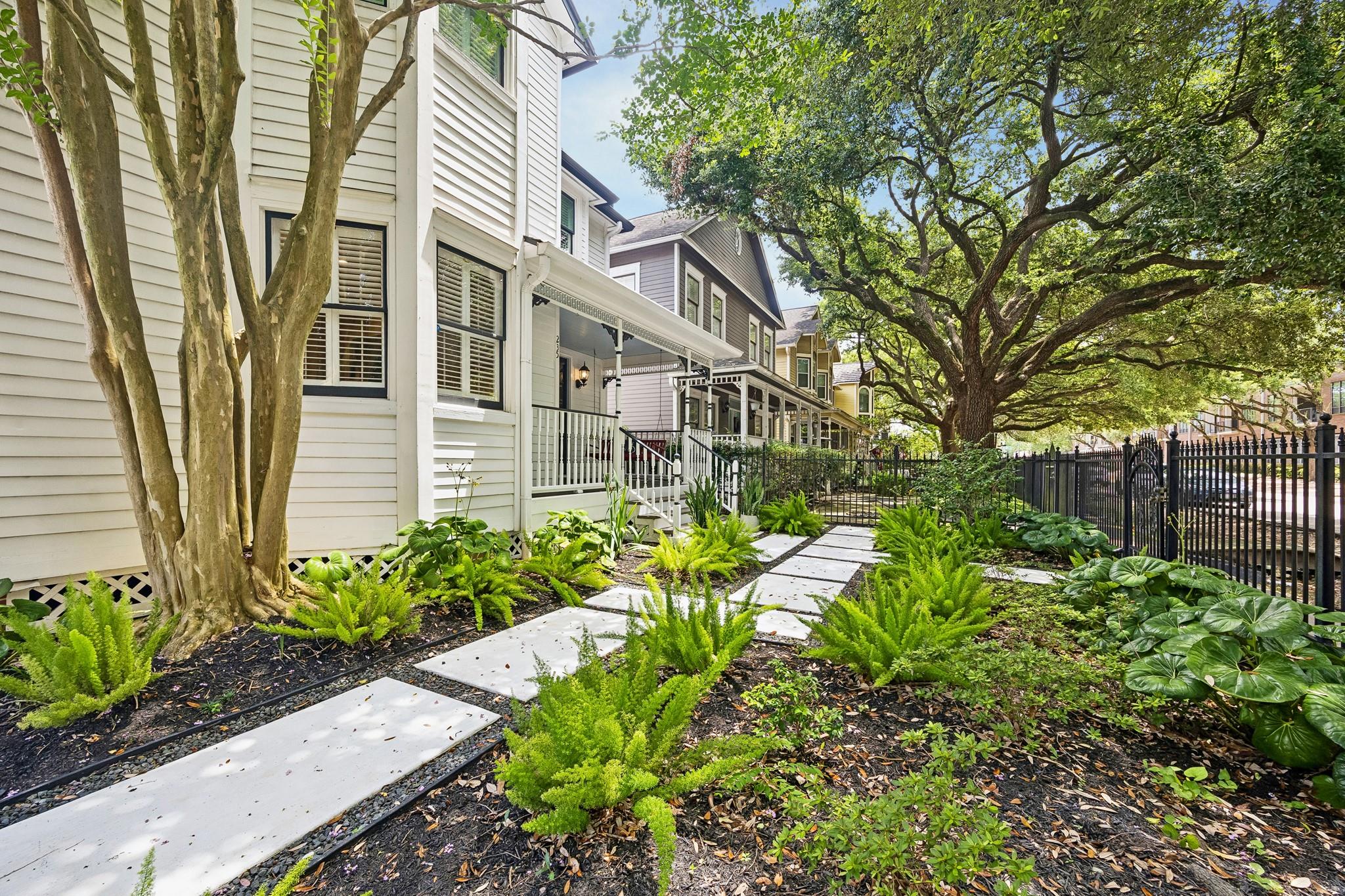 235 W 22nd Street