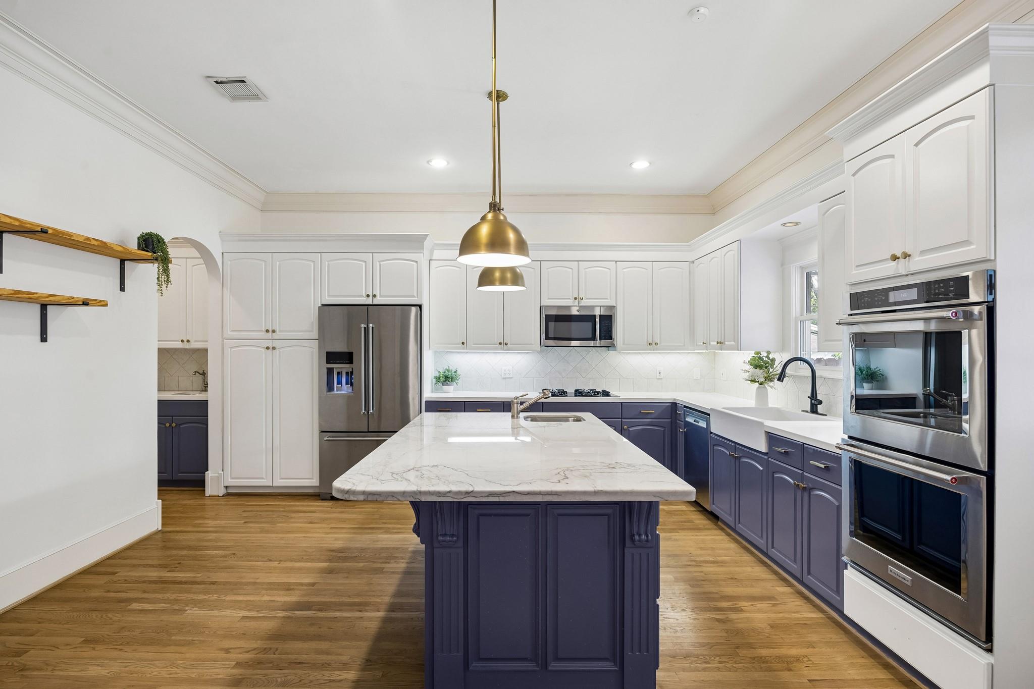 235 W 22nd Street