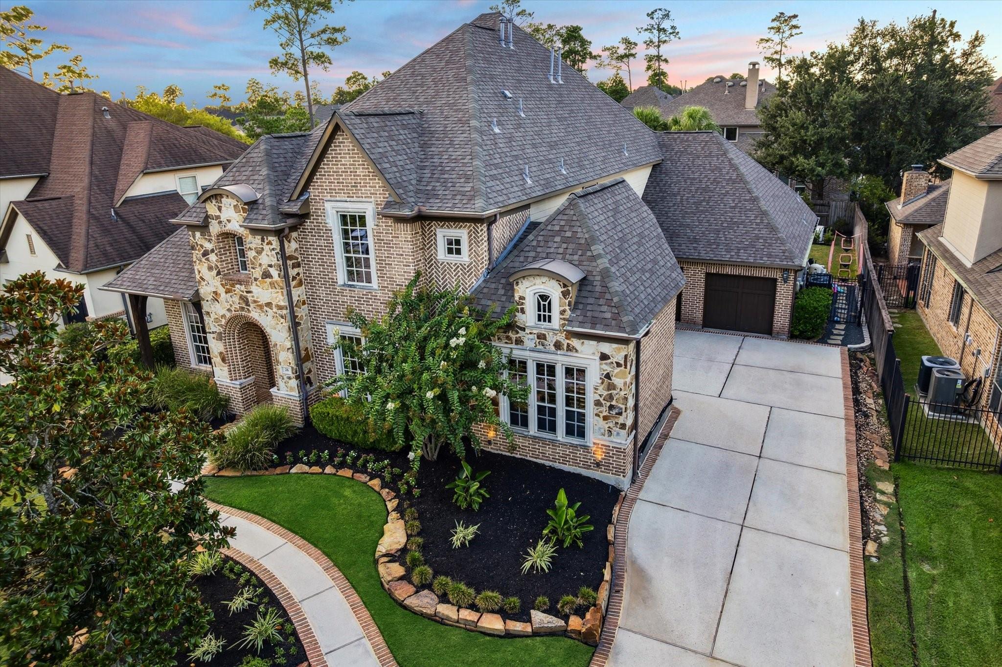 26 Mohawk Path Place