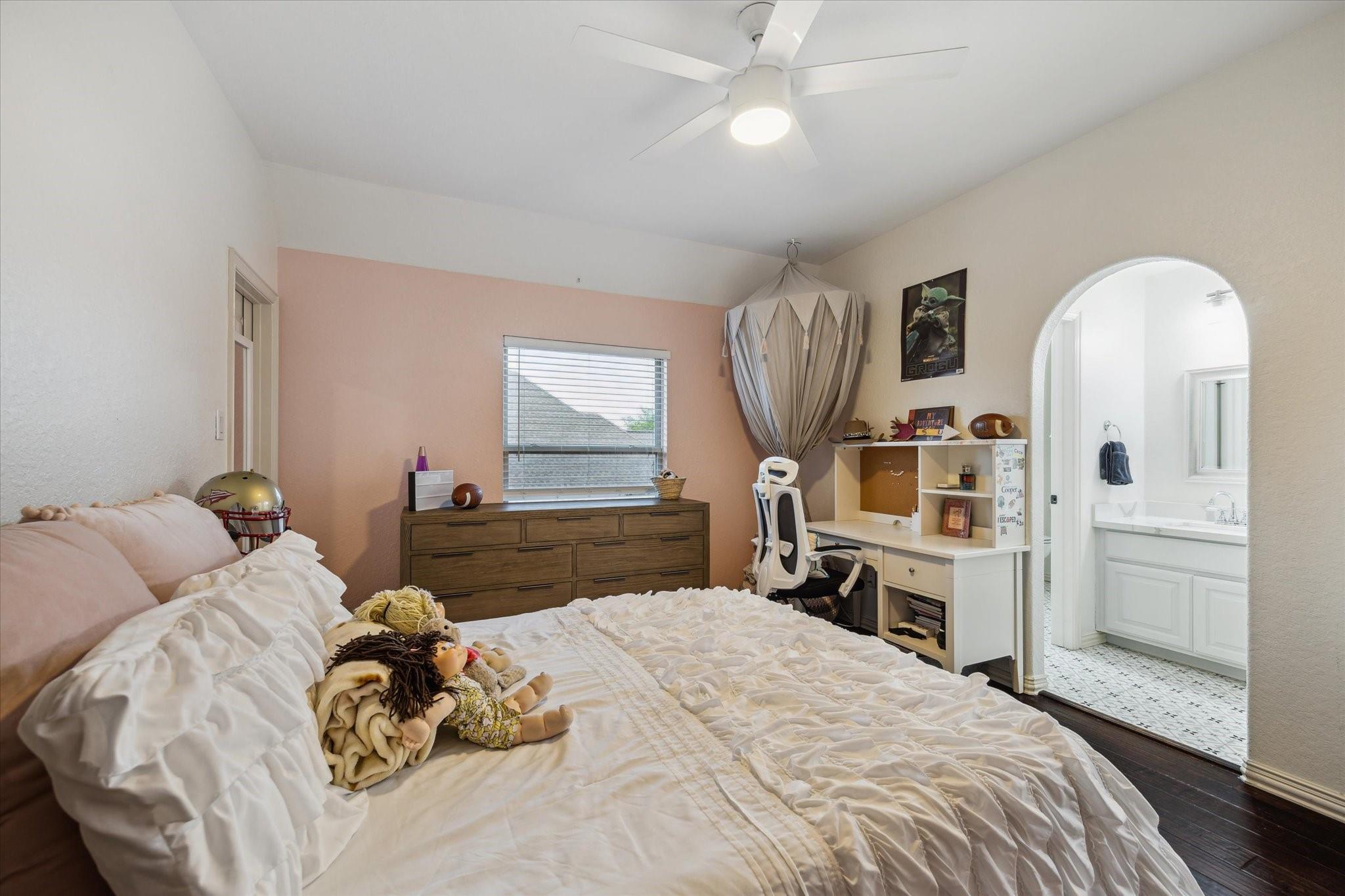 26 Mohawk Path Place