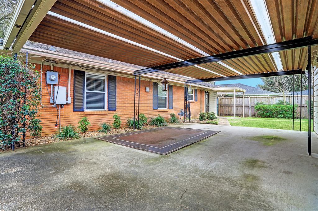 2202 Gardenia Drive
