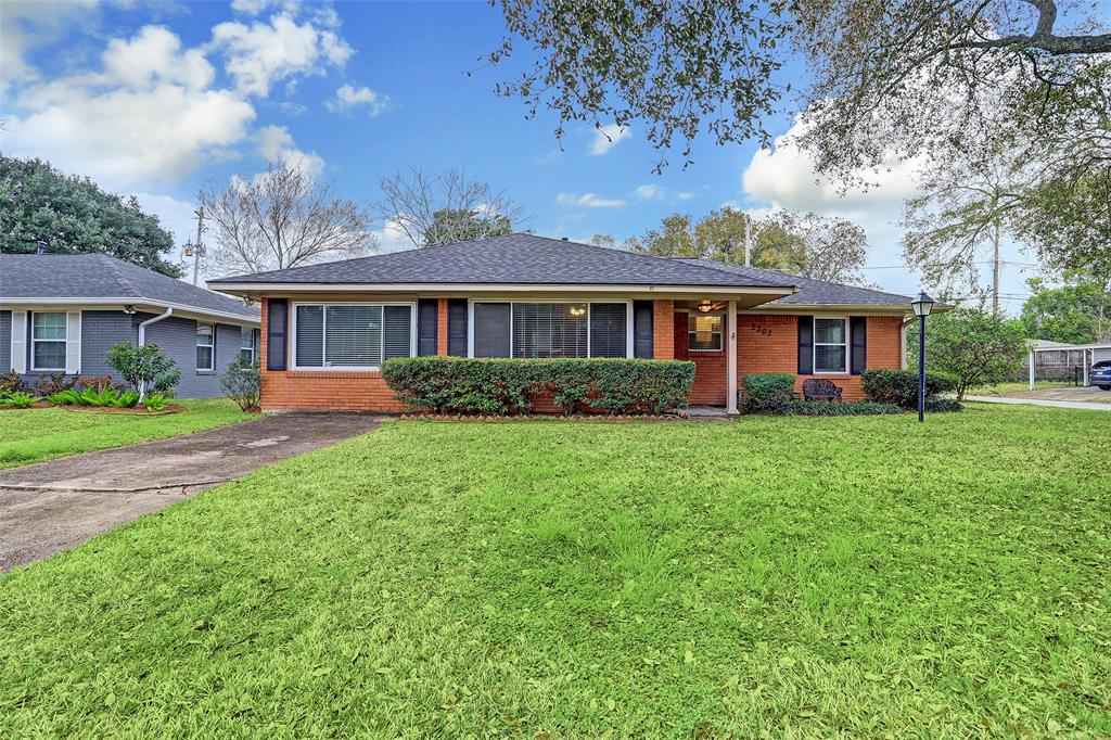 2202 Gardenia Drive