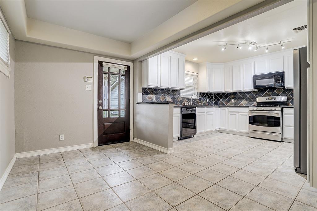 2202 Gardenia Drive