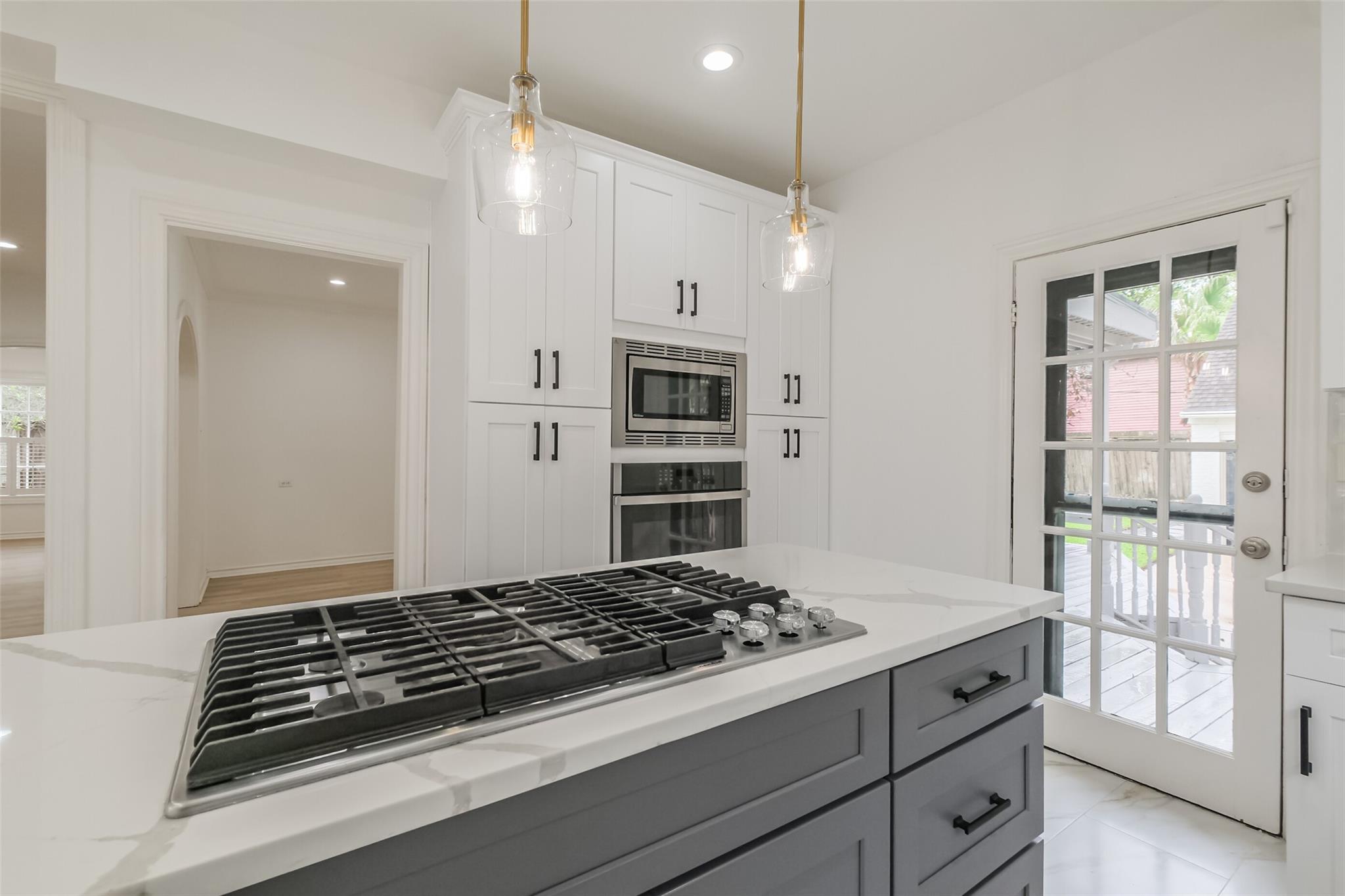 2201 Maroneal Street