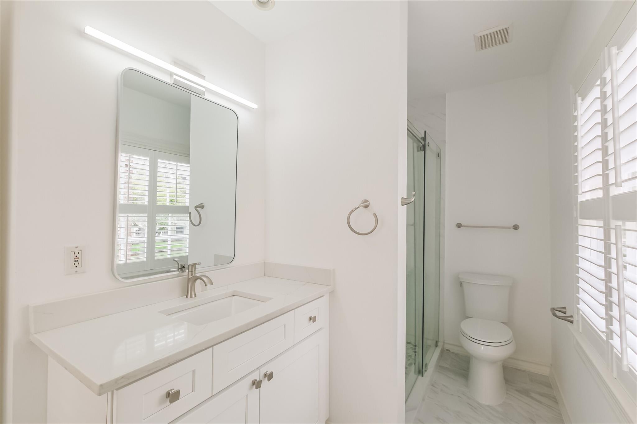 2201 Maroneal Street