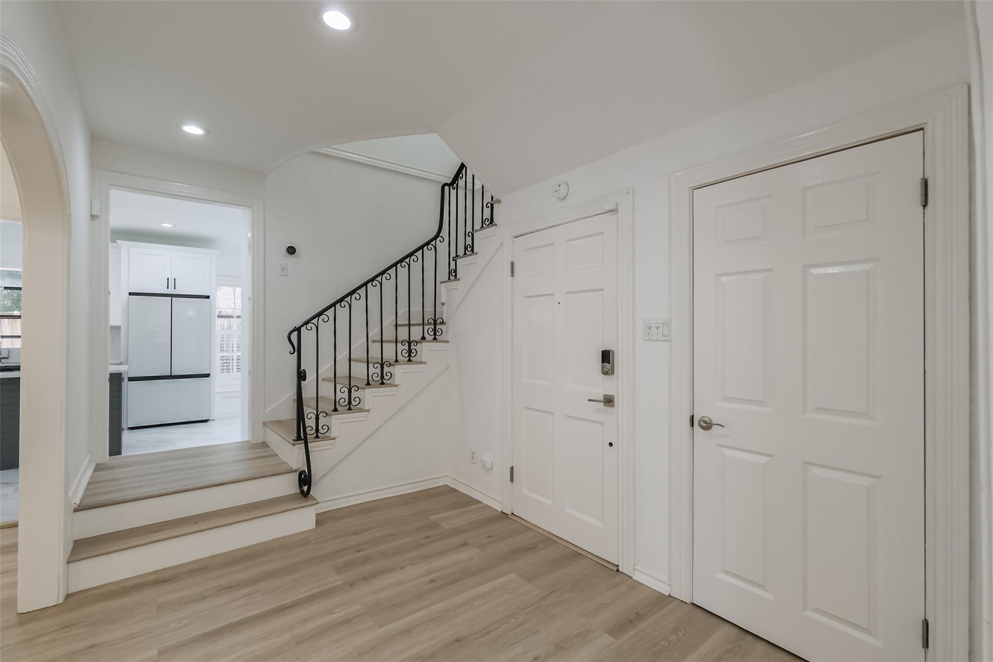 2201 Maroneal Street