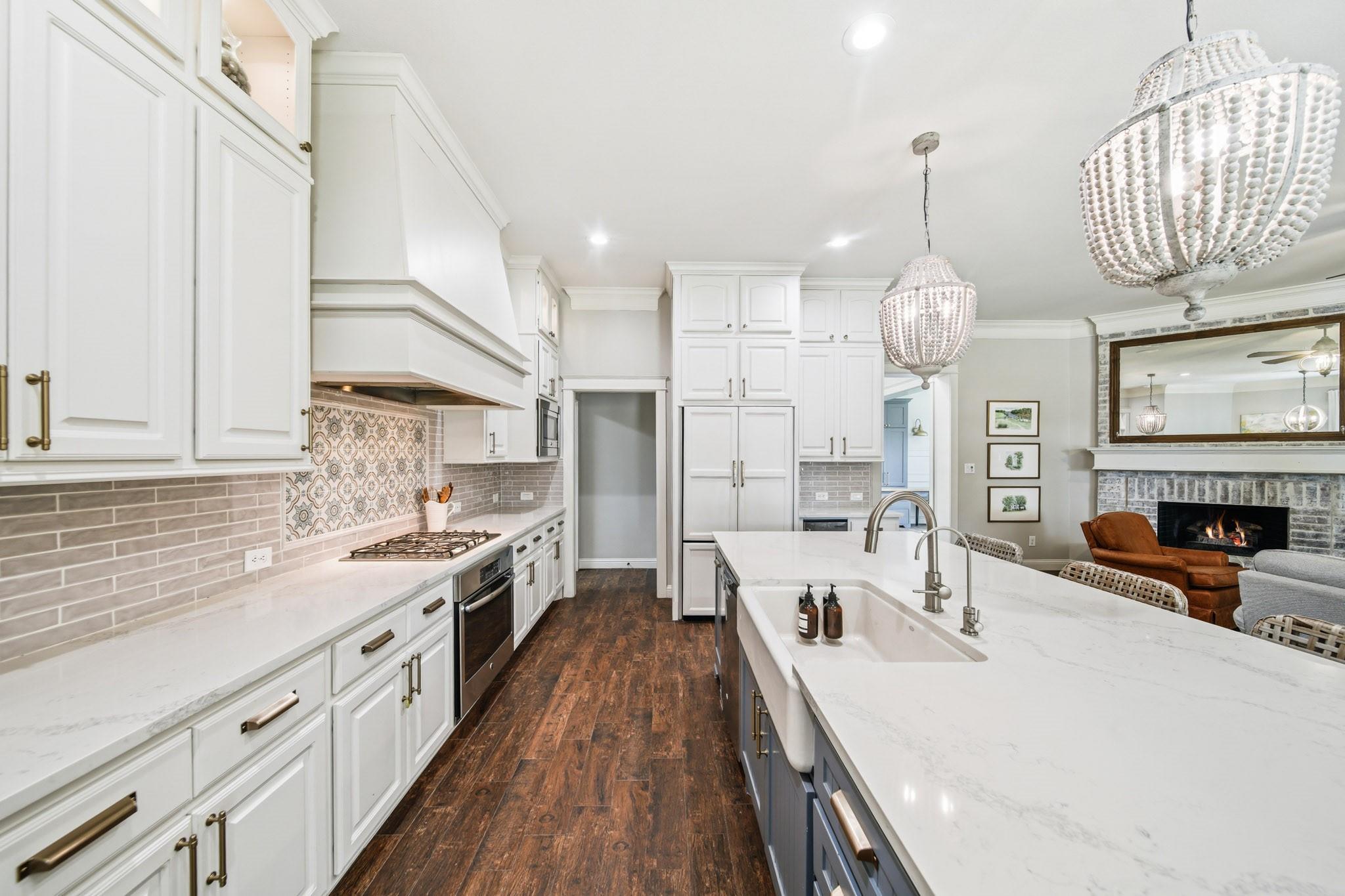3 Misty Crest Dr