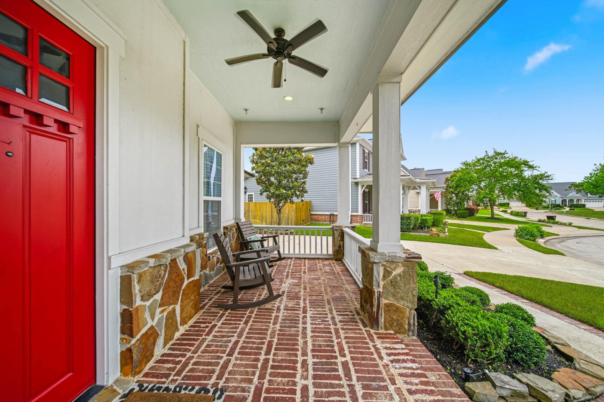 3 Misty Crest Dr