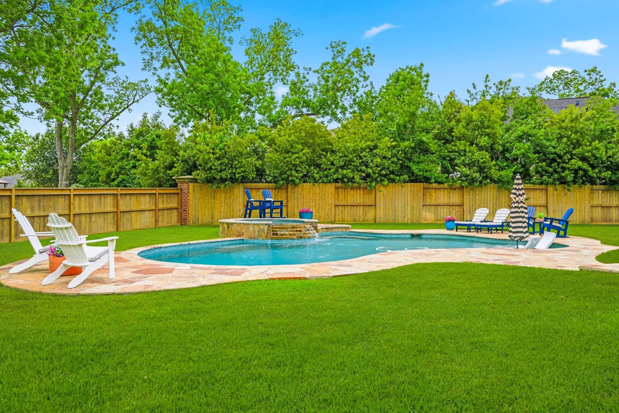 3 Misty Crest Dr