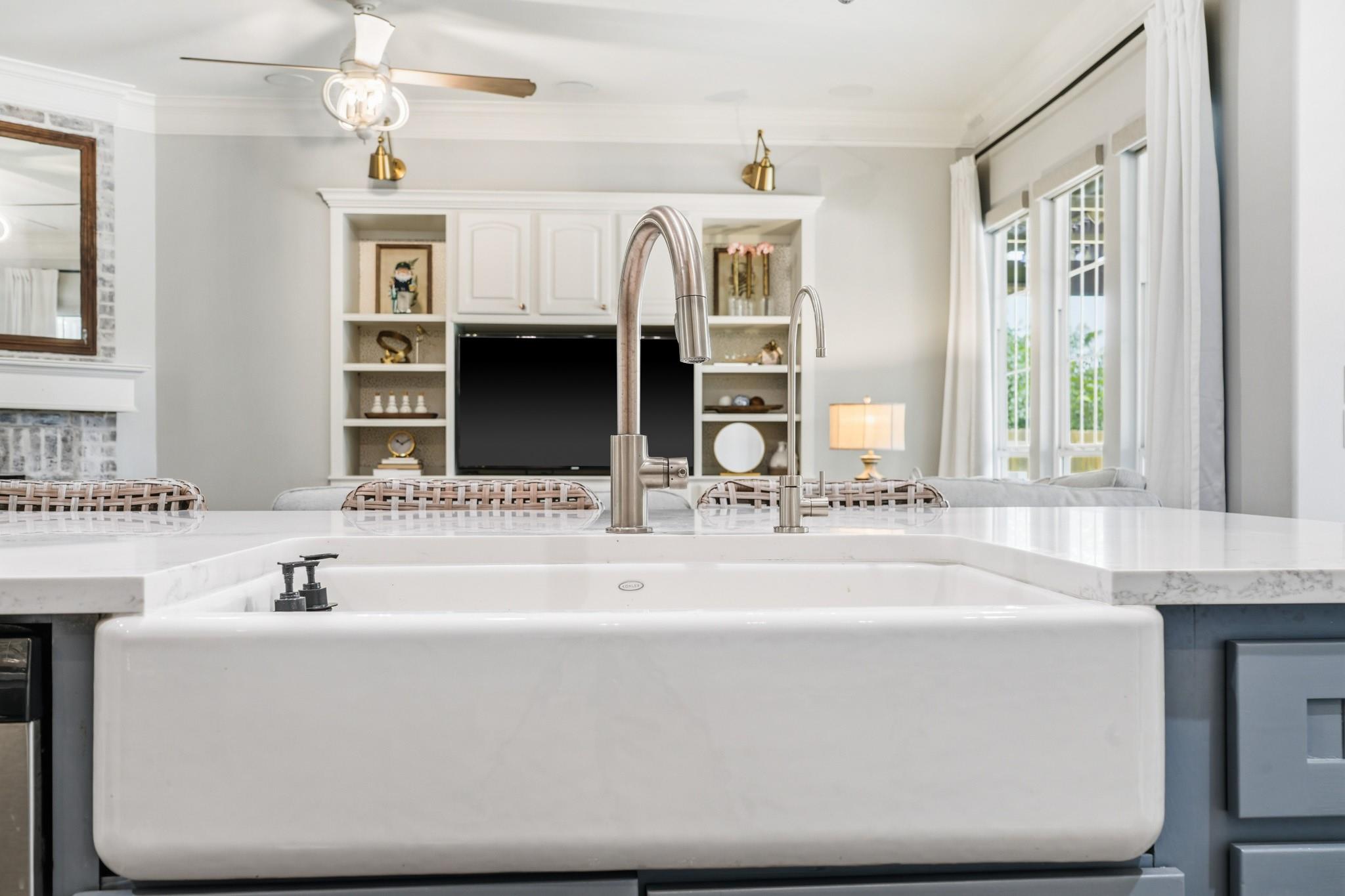 3 Misty Crest Dr