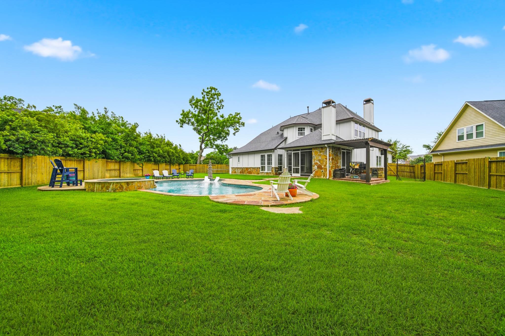 3 Misty Crest Dr