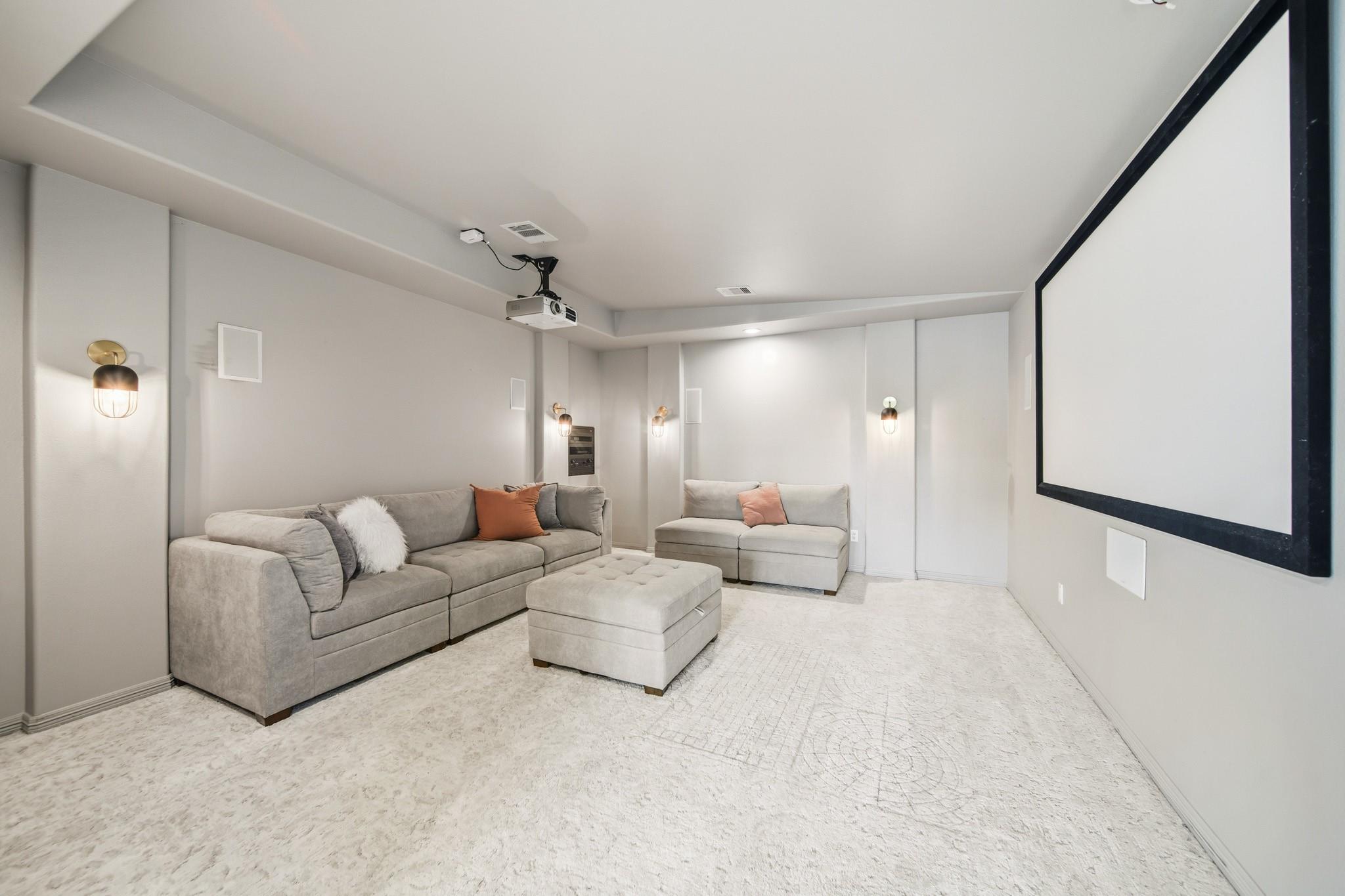3 Misty Crest Dr