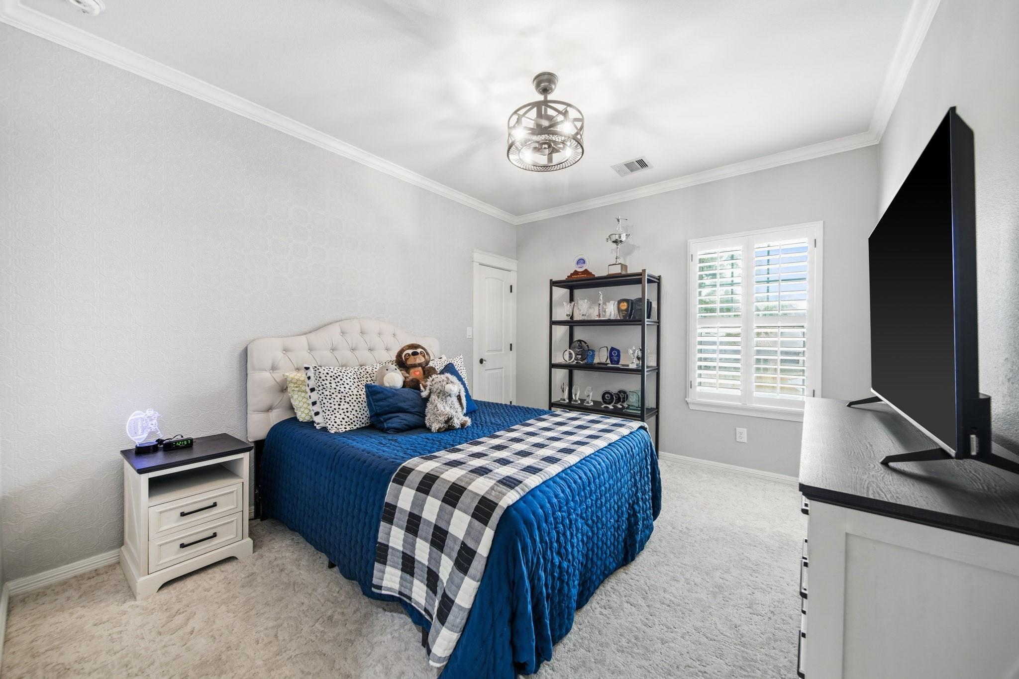 3 Misty Crest Dr