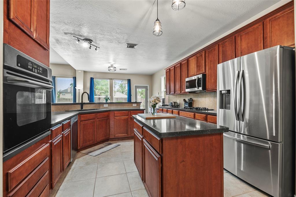 25111 Giltspur Way