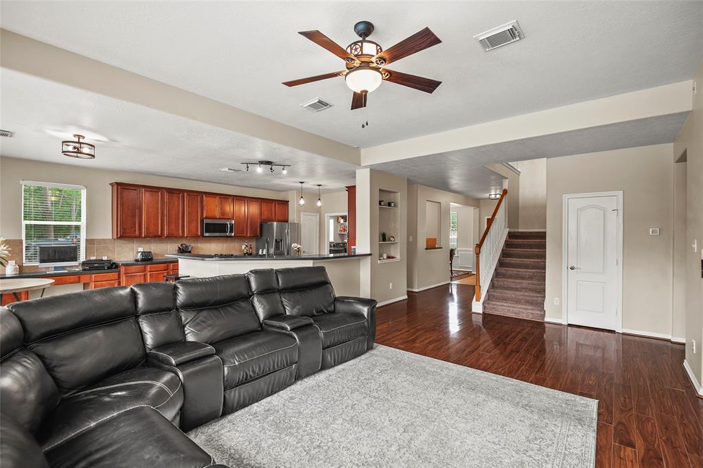 25111 Giltspur Way