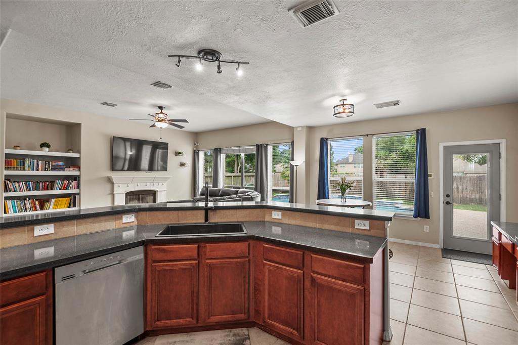 25111 Giltspur Way