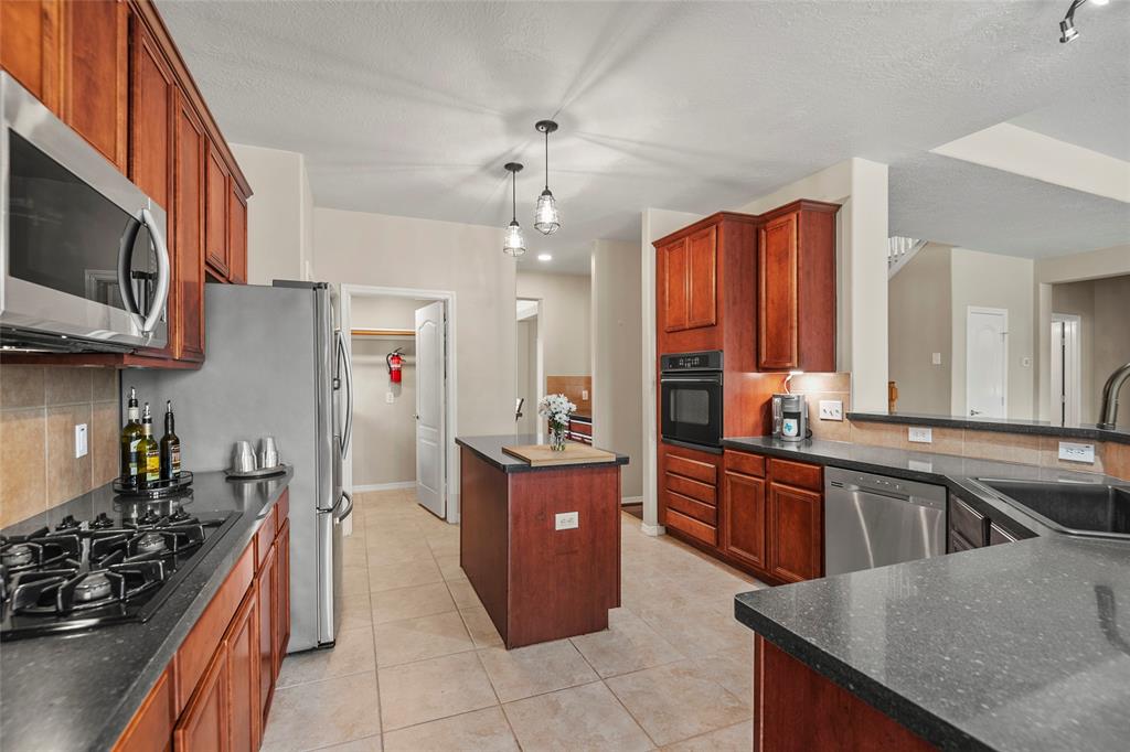 25111 Giltspur Way