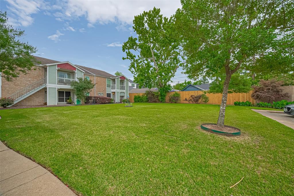 4200 Watson Street # 303
