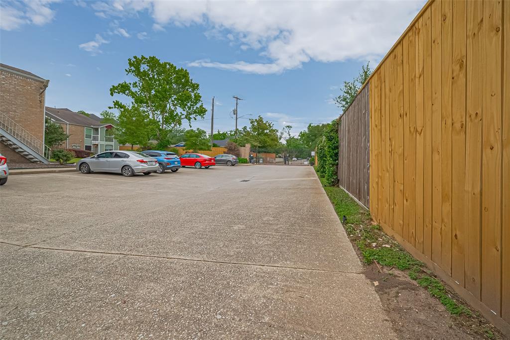 4200 Watson Street # 303