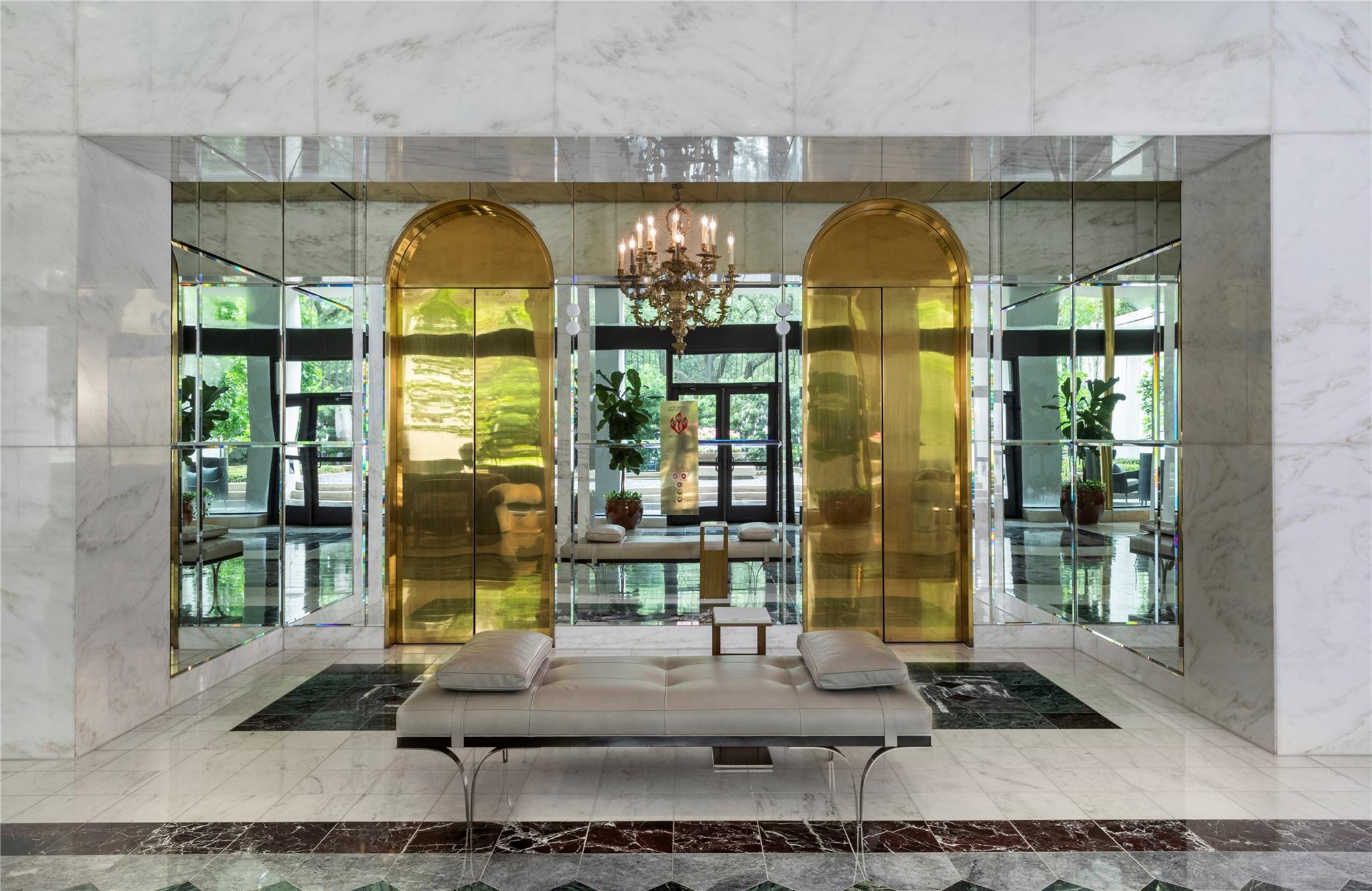 1111 Hermann Drive # 28D