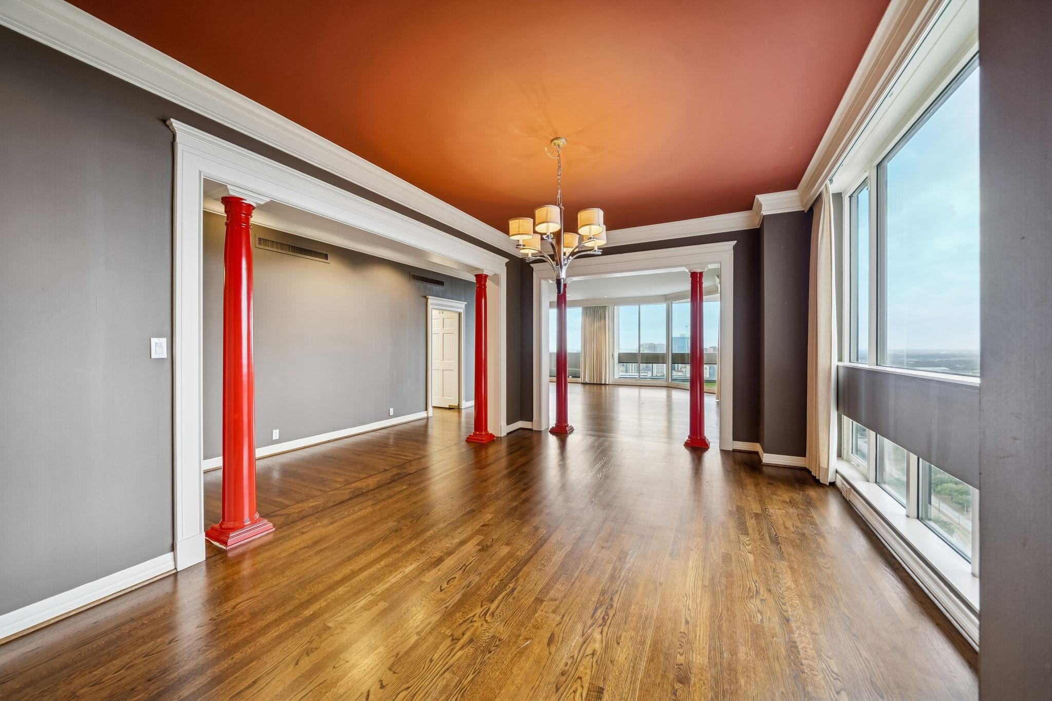 1111 Hermann Drive # 28D