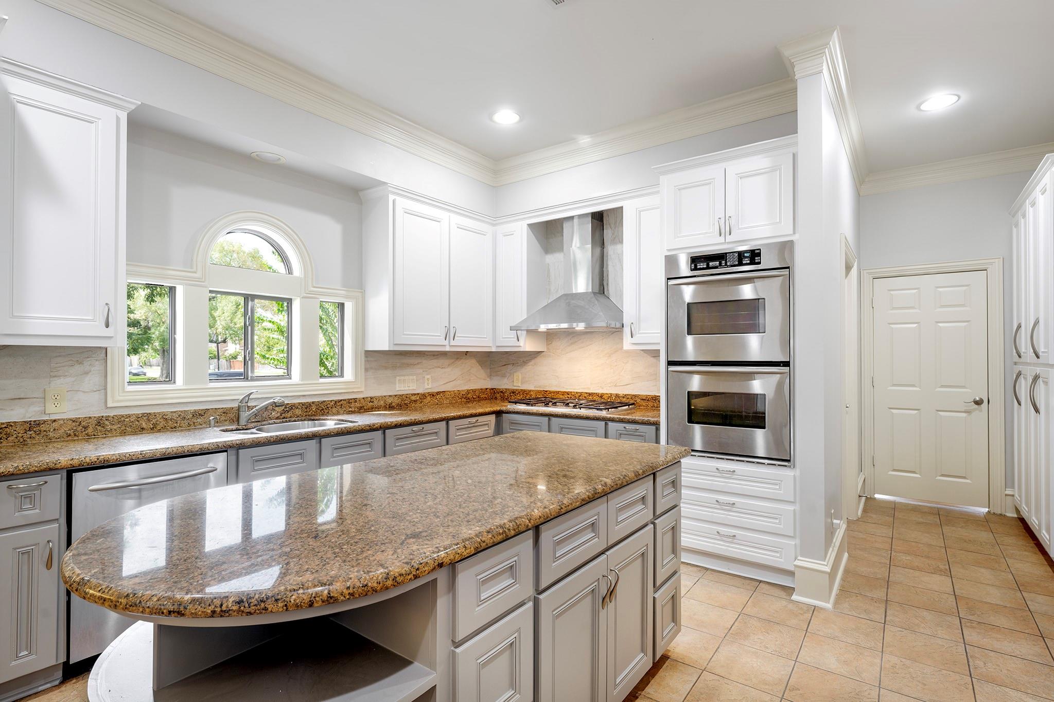 5519 Newcastle Street