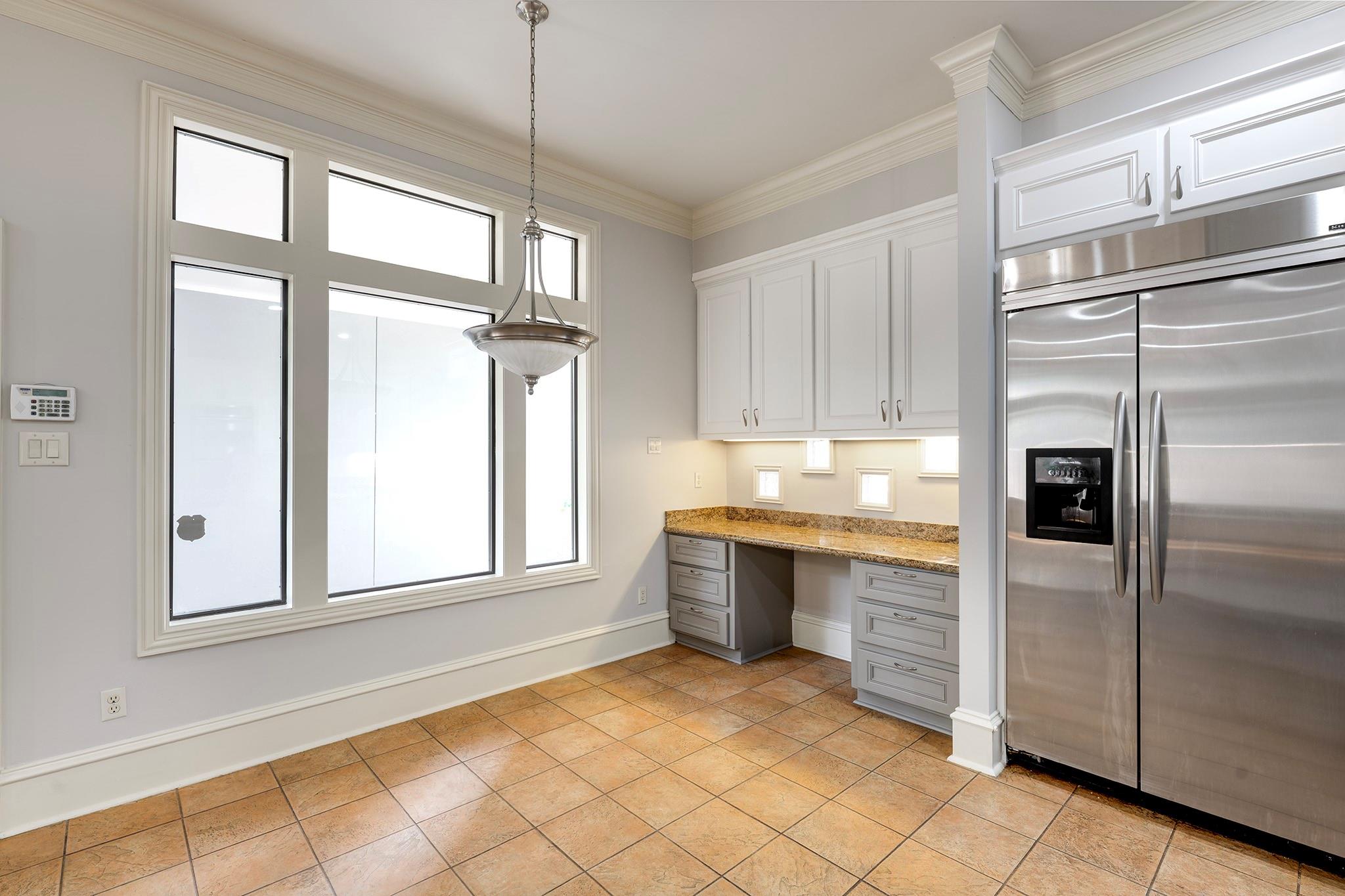 5519 Newcastle Street