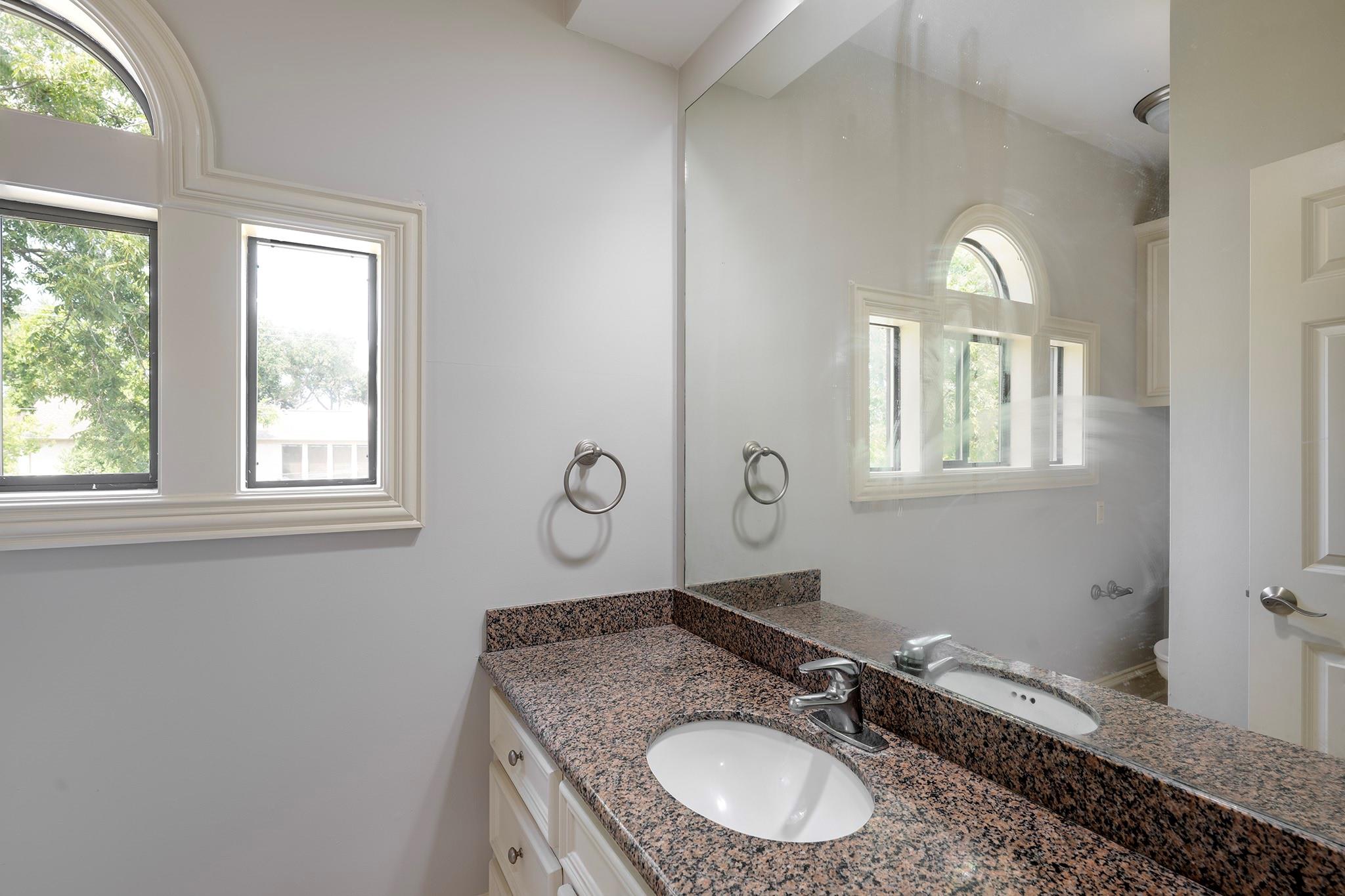 5519 Newcastle Street