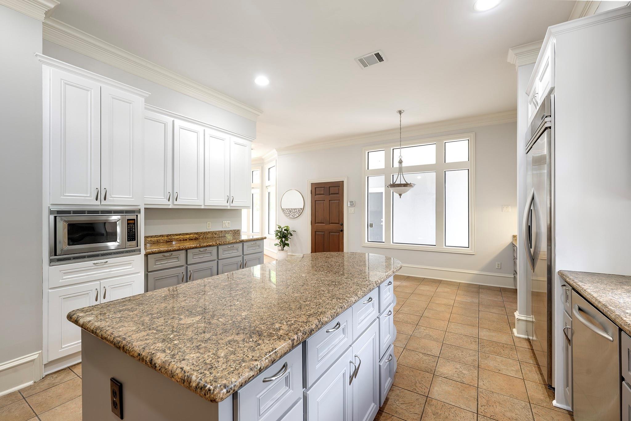 5519 Newcastle Street