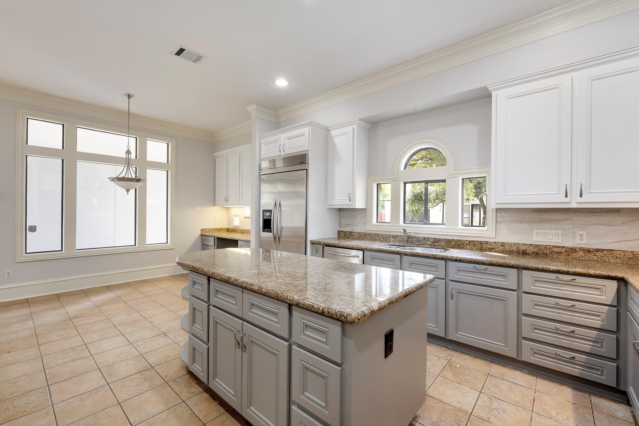 5519 Newcastle Street