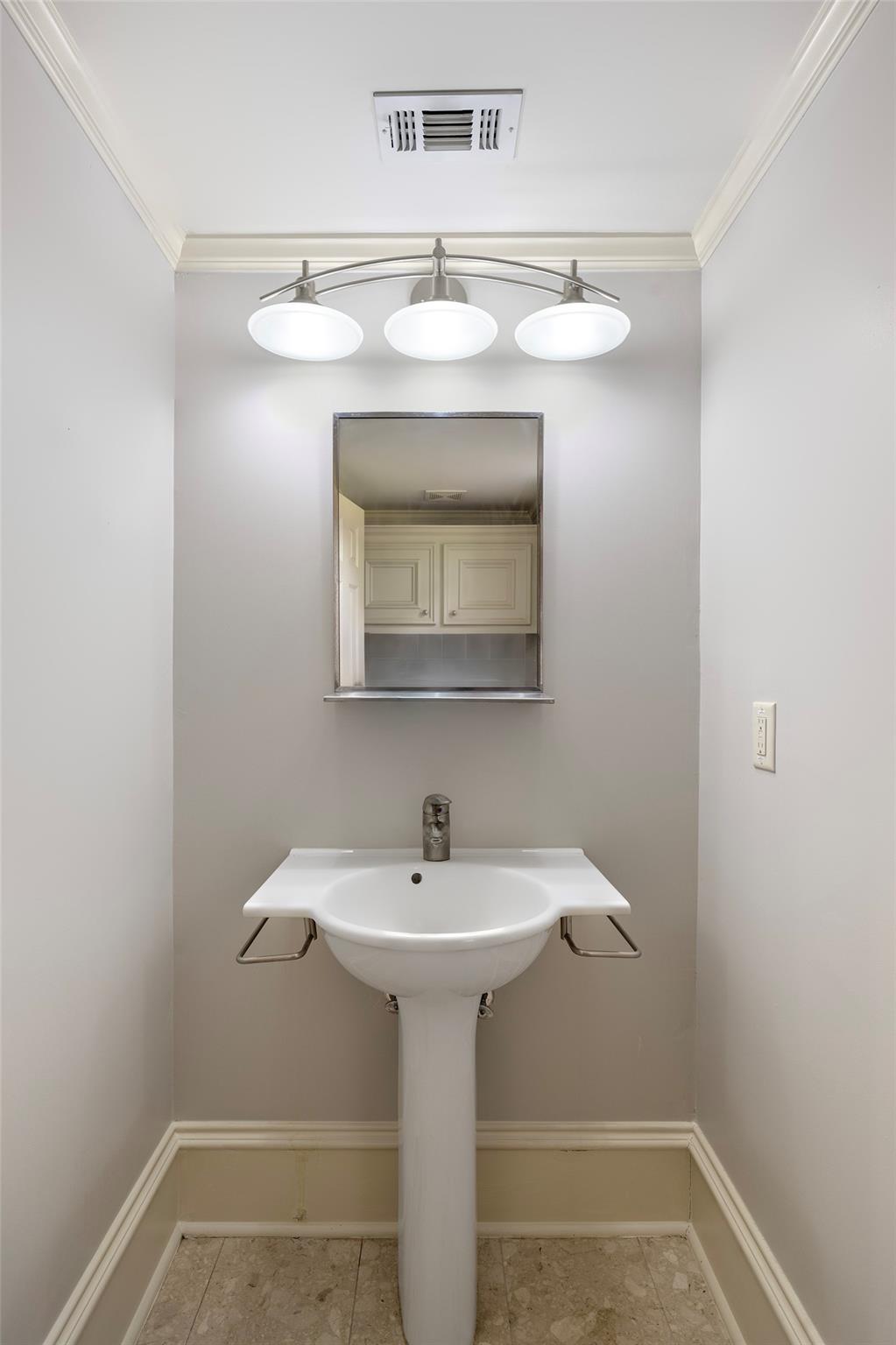 5519 Newcastle Street