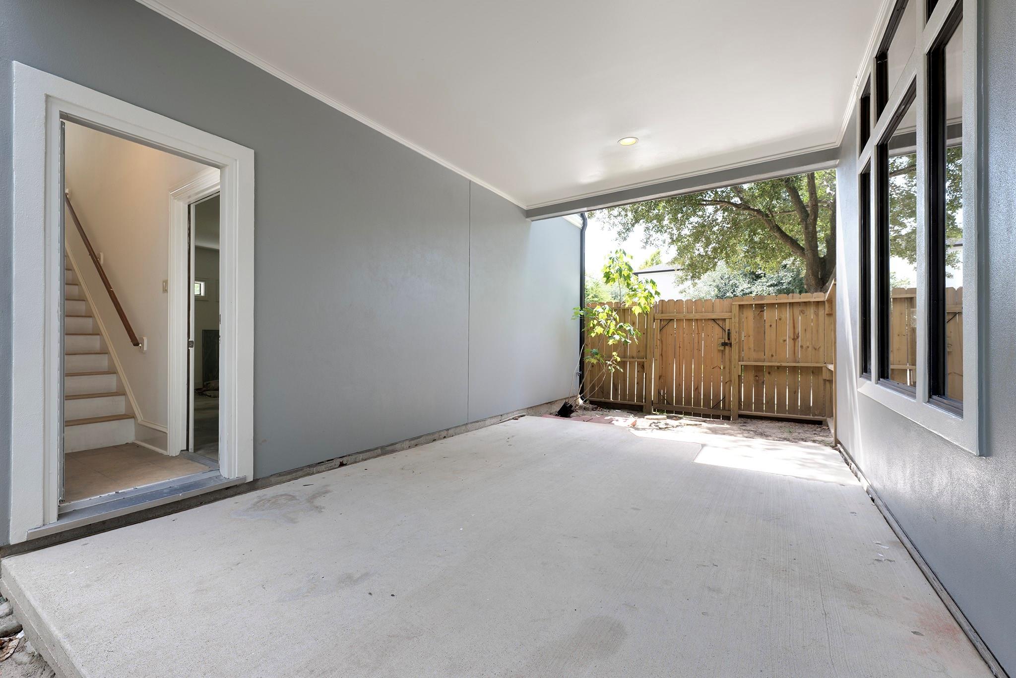 5519 Newcastle Street