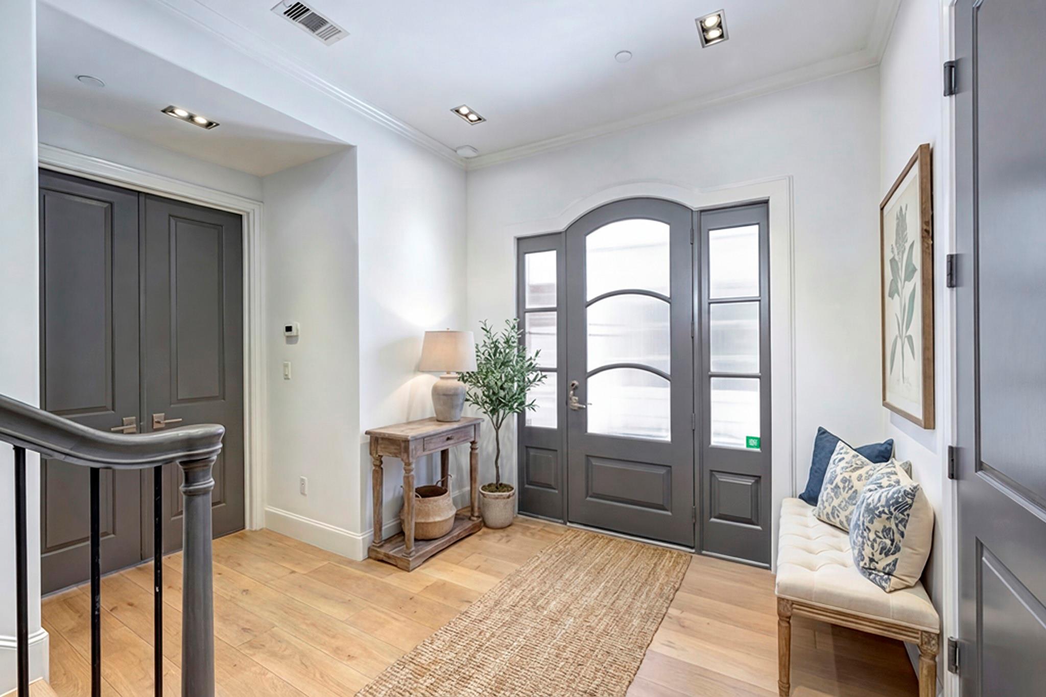 6826 Bellgreen Drive