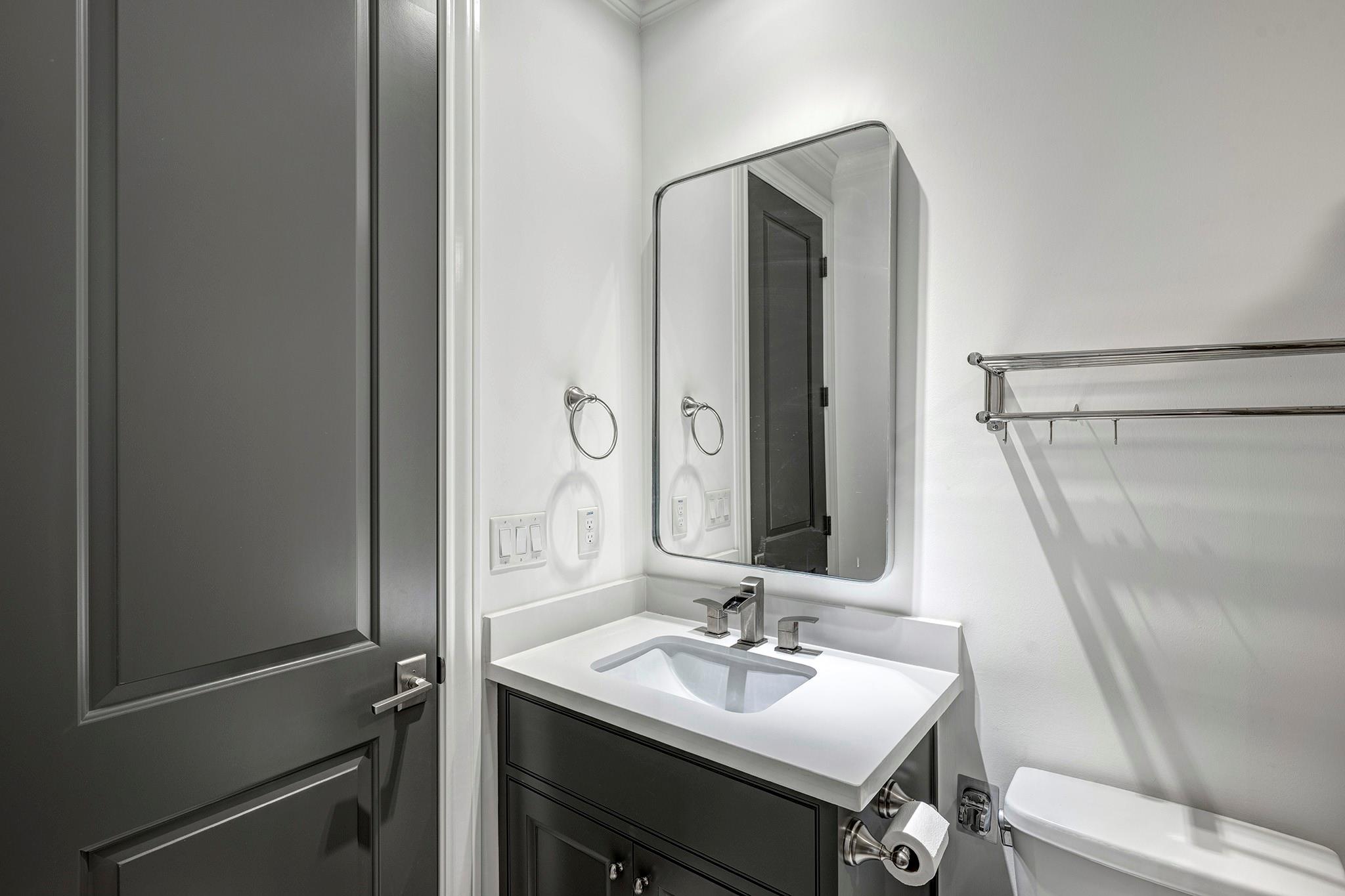 6826 Bellgreen Drive